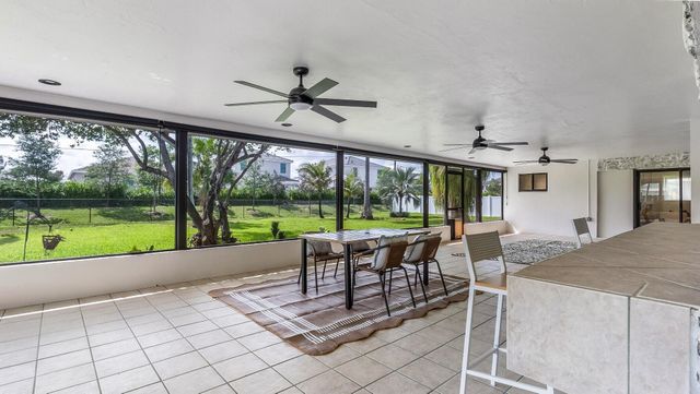 4761 SW 72nd Avenue, Davie, FL 33314