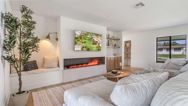 4761 SW 72nd Avenue, Davie, FL 33314