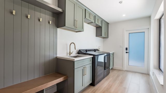 4761 SW 72nd Avenue, Davie, FL 33314