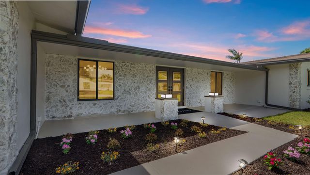 4761 SW 72nd Avenue, Davie, FL 33314