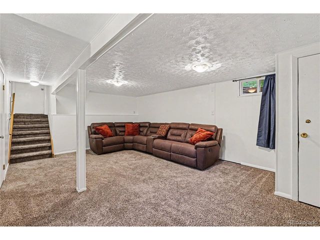 2986 S Whiting Way, Denver, CO 80231