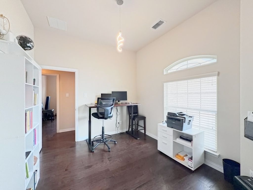 717 Keswick Drive, Desoto, TX 75115 — photo 5