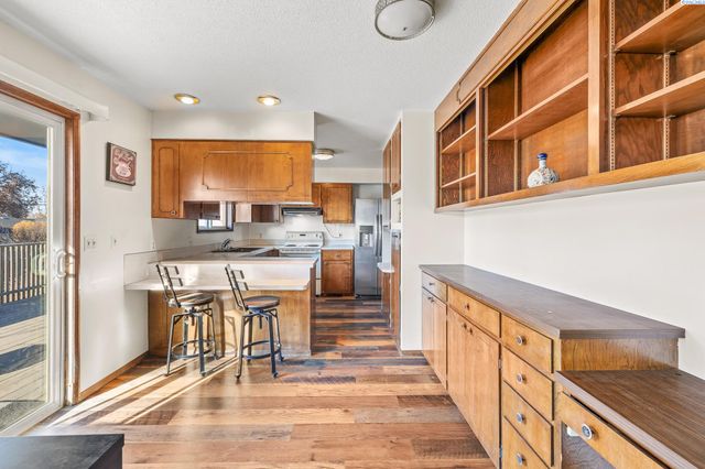 3124 S Cascade St, Kennewick, WA 99337