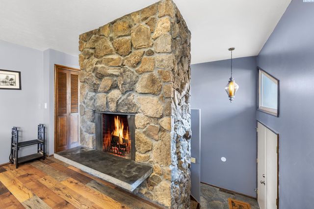 3124 S Cascade St, Kennewick, WA 99337