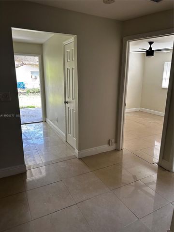 5221 NW 15th Ct, Lauderhill, FL 33313