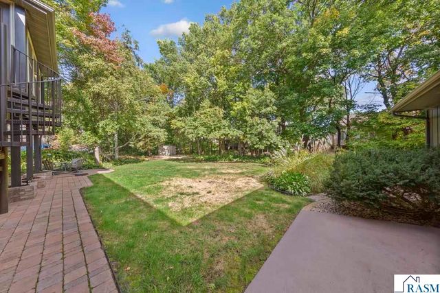 117 Marquette Avenue, North Mankato, MN 56003