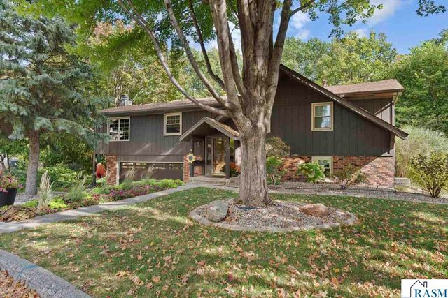 117 Marquette Avenue, North Mankato, MN 56003