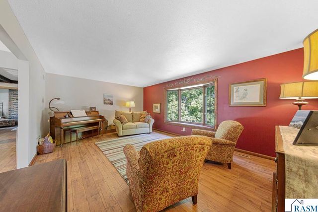 117 Marquette Avenue, North Mankato, MN 56003