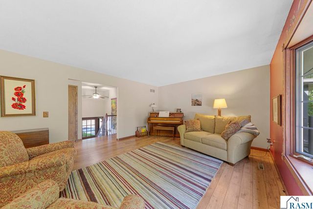 117 Marquette Avenue, North Mankato, MN 56003