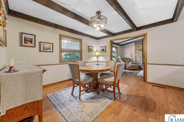 117 Marquette Avenue, North Mankato, MN 56003