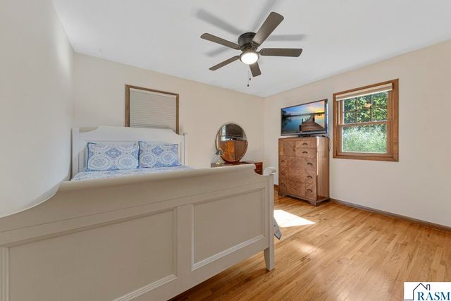 117 Marquette Avenue, North Mankato, MN 56003