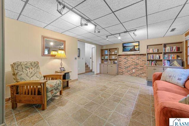 117 Marquette Avenue, North Mankato, MN 56003