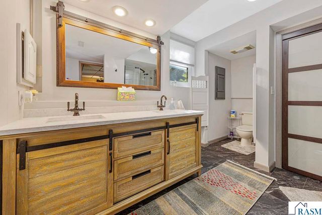 117 Marquette Avenue, North Mankato, MN 56003