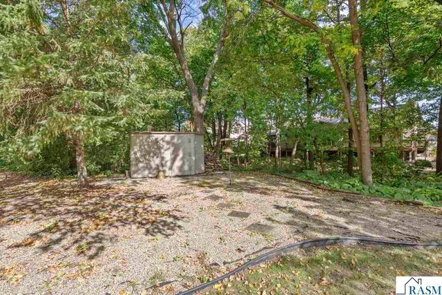 117 Marquette Avenue, North Mankato, MN 56003