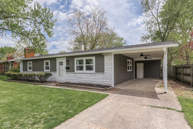 419 Hollybrook Drive, New Whiteland, IN 46184