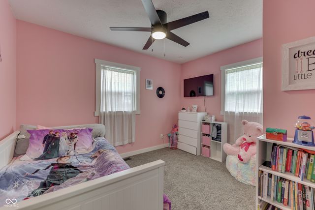 419 Hollybrook Drive, New Whiteland, IN 46184
