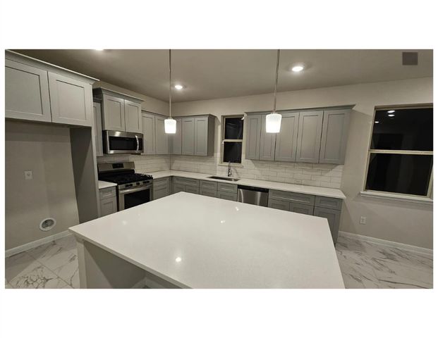 212 Comet Pointe DR, Georgetown, TX 78628