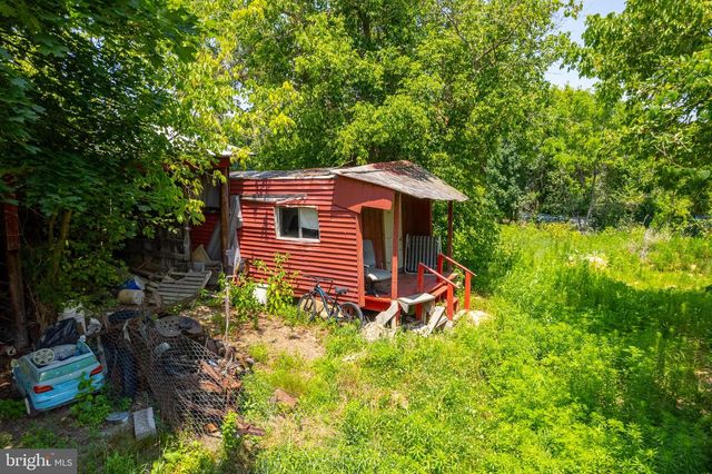 433 LINCOLN RD, Pilesgrove, NJ 08098