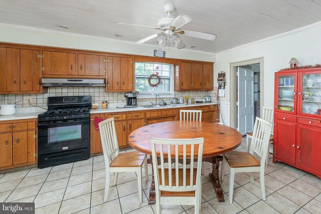 433 LINCOLN RD, Pilesgrove, NJ 08098