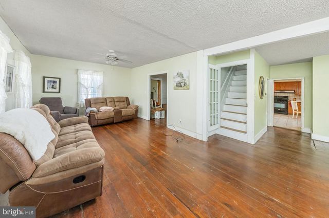 433 LINCOLN RD, Pilesgrove, NJ 08098