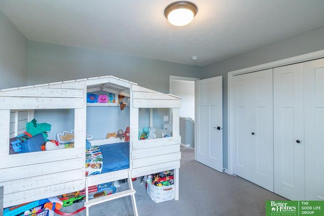 10217 S 109 Street, Papillion, NE 68046