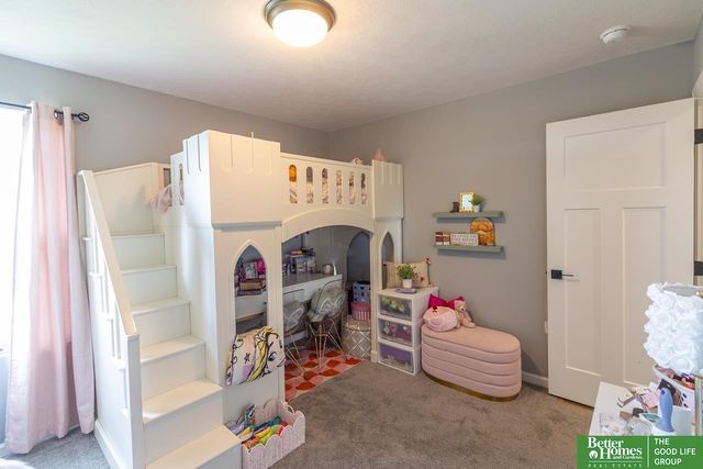 10217 S 109 Street, Papillion, NE 68046