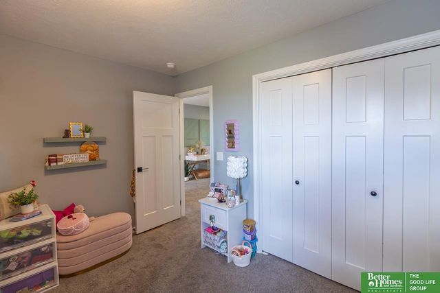 10217 S 109 Street, Papillion, NE 68046