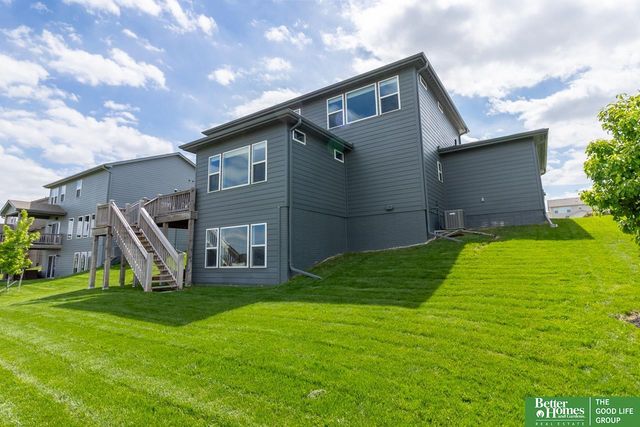 10217 S 109 Street, Papillion, NE 68046