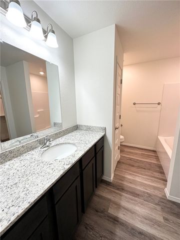 4223 W Santa Fe Street 2, Fayetteville, AR 72704