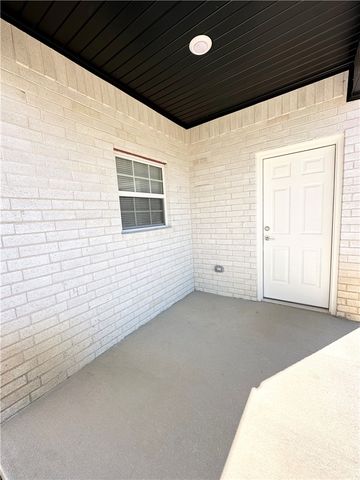 4223 W Santa Fe Street 2, Fayetteville, AR 72704