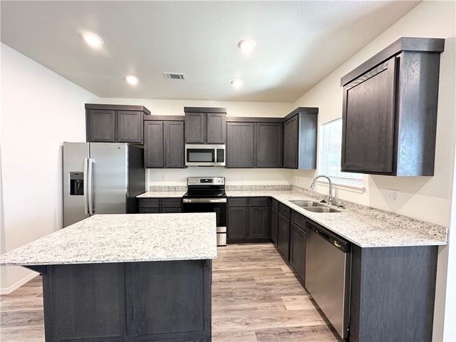 4223 W Santa Fe Street 2, Fayetteville, AR 72704