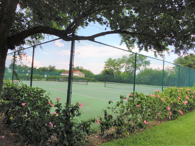 1650 N 42nd Circle 206, Vero Beach, FL 32967
