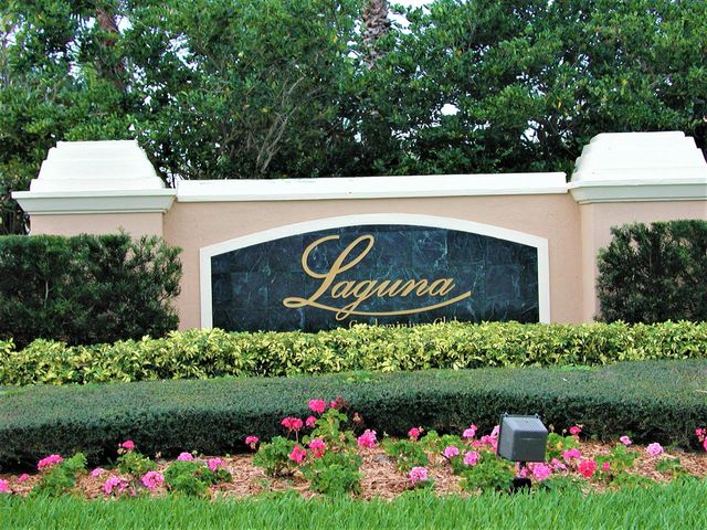 1650 N 42nd Circle 206, Vero Beach, FL 32967