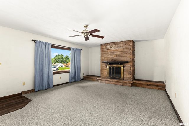 1414 MORTON Street, Pekin, IL 61554