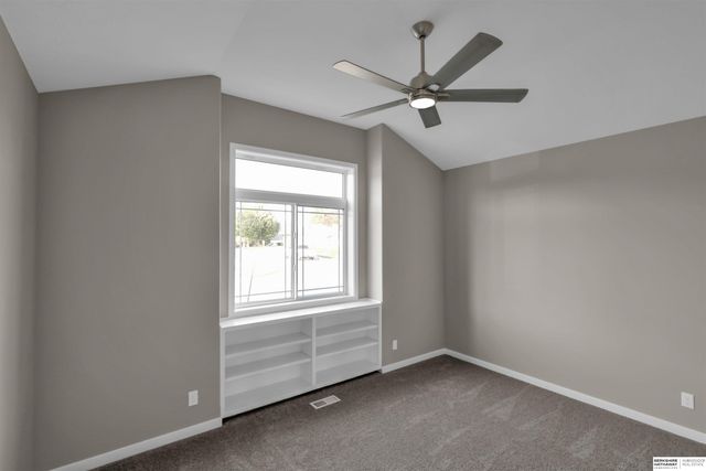 12038 S 45th Avenue, Papillion, NE 68133