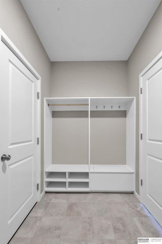 12038 S 45th Avenue, Papillion, NE 68133