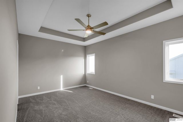 12038 S 45th Avenue, Papillion, NE 68133