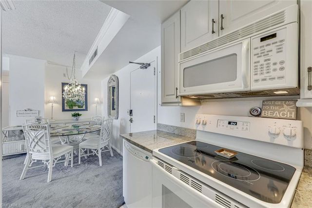 140 Seaview CT 803N, Marco Island, FL 34145
