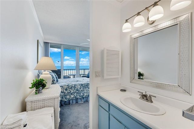 140 Seaview CT 803N, Marco Island, FL 34145