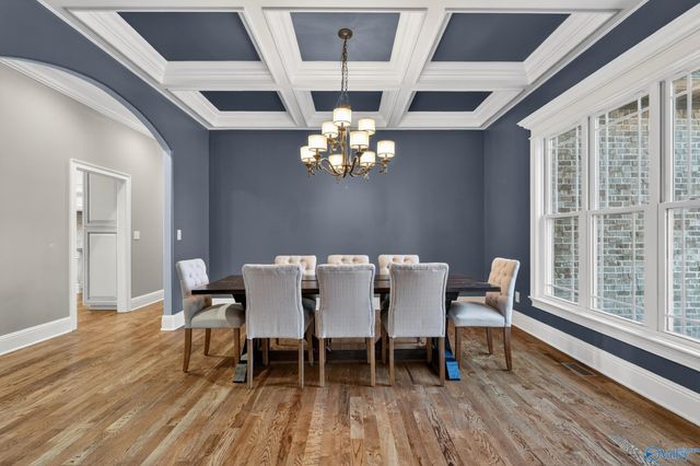 2 Knotting Hill Drive, Fayetteville, TN 37334