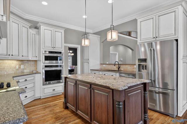 2 Knotting Hill Drive, Fayetteville, TN 37334