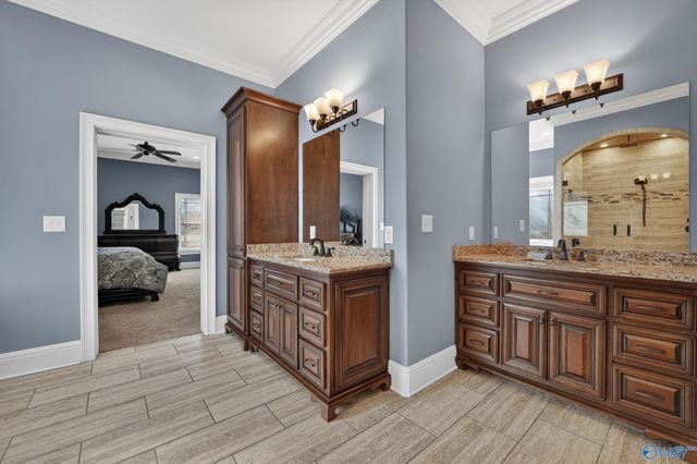 2 Knotting Hill Drive, Fayetteville, TN 37334