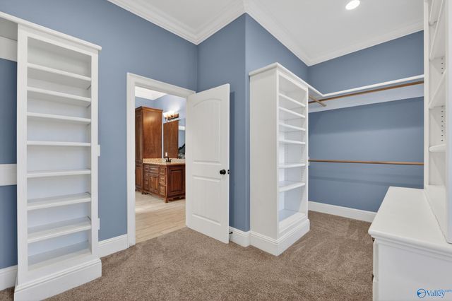 2 Knotting Hill Drive, Fayetteville, TN 37334