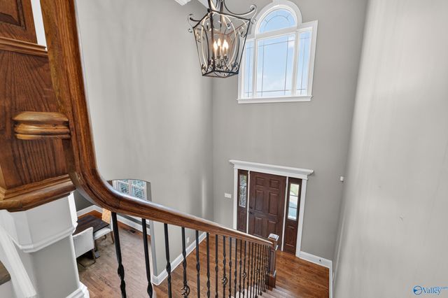 2 Knotting Hill Drive, Fayetteville, TN 37334