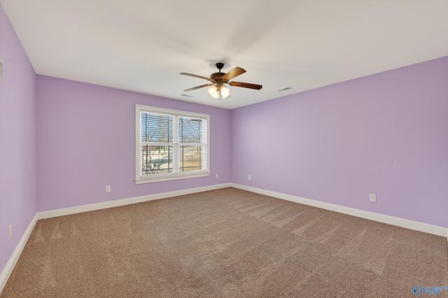 2 Knotting Hill Drive, Fayetteville, TN 37334