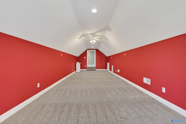 2 Knotting Hill Drive, Fayetteville, TN 37334