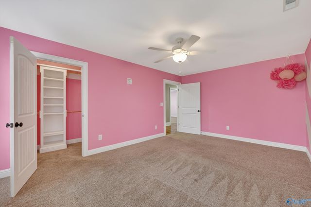 2 Knotting Hill Drive, Fayetteville, TN 37334