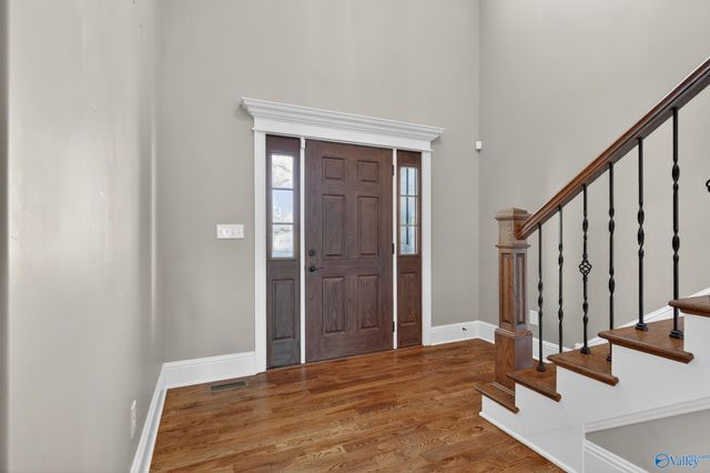 2 Knotting Hill Drive, Fayetteville, TN 37334