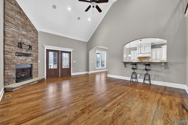 2 Knotting Hill Drive, Fayetteville, TN 37334