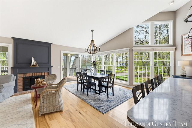 16917 Landing Lane, Spring Lake, MI 49456